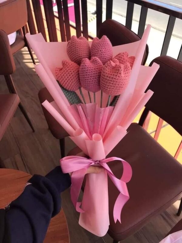 Florivya Handmade Pink Tulip Crochet Bouquet