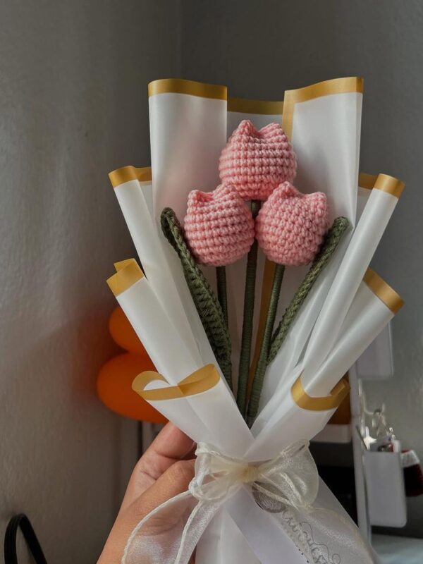Florivya Handmade 3 pink Tulip Bouquet